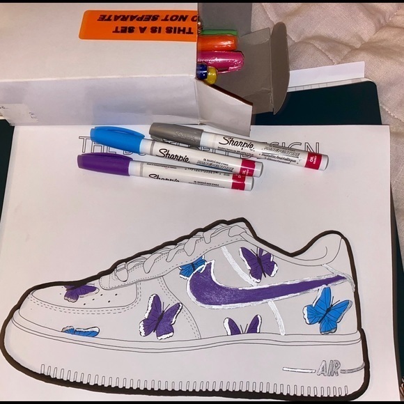 🌈🦋 Custom Nike’s!! 🦋🌈 - Picture 7 of 10